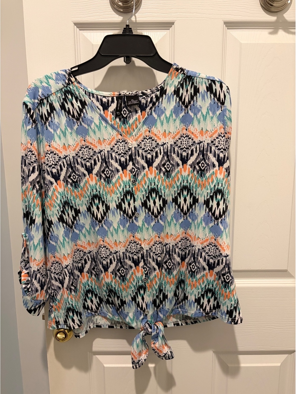 New Direction Multicolor geometric tie-front blouse -PL